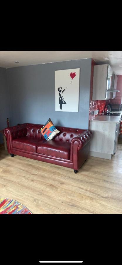 2 Bedroom Apartment In Saltcoats Town Beside The Seaside Buitenkant foto