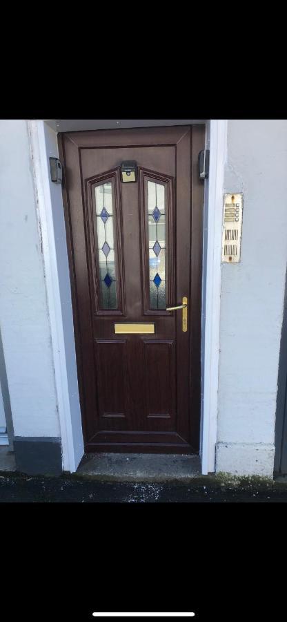 2 Bedroom Apartment In Saltcoats Town Beside The Seaside Buitenkant foto